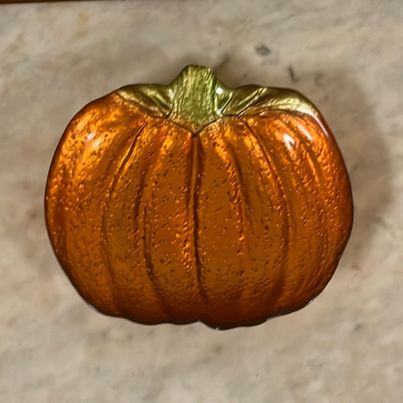 🆕 Hand Painted Glass Pumpkin 🎃-7” X 8” - Picture 1 of 12